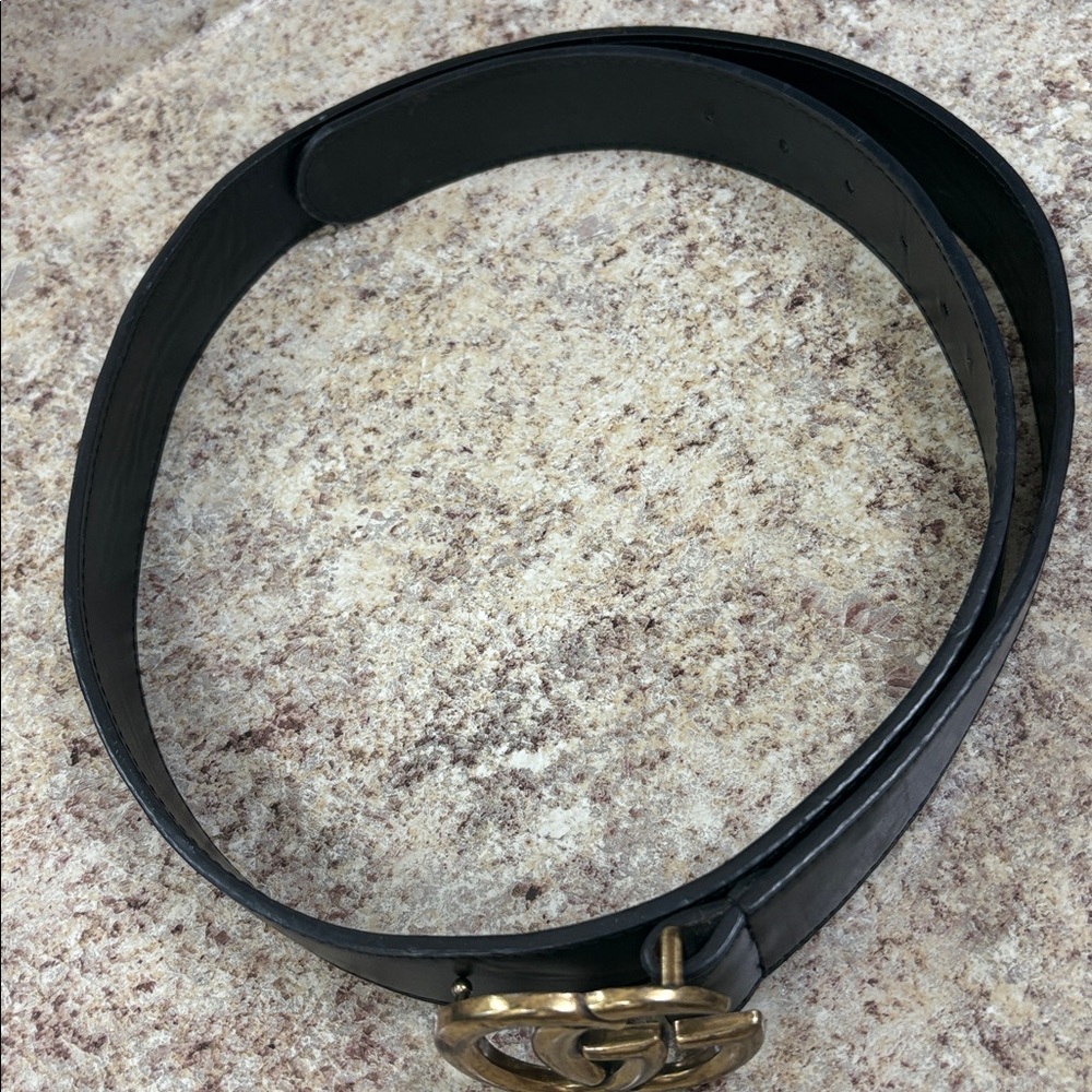 Gucci vintage Black Leather Belt with Brass Double G Buckle - Picture 3 of 6